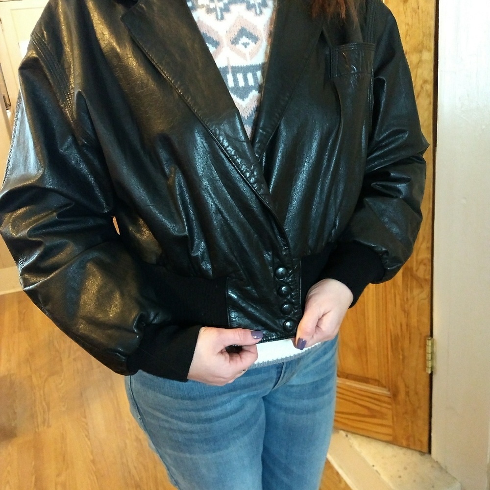 Global Identity cropped leather blazer/jacket